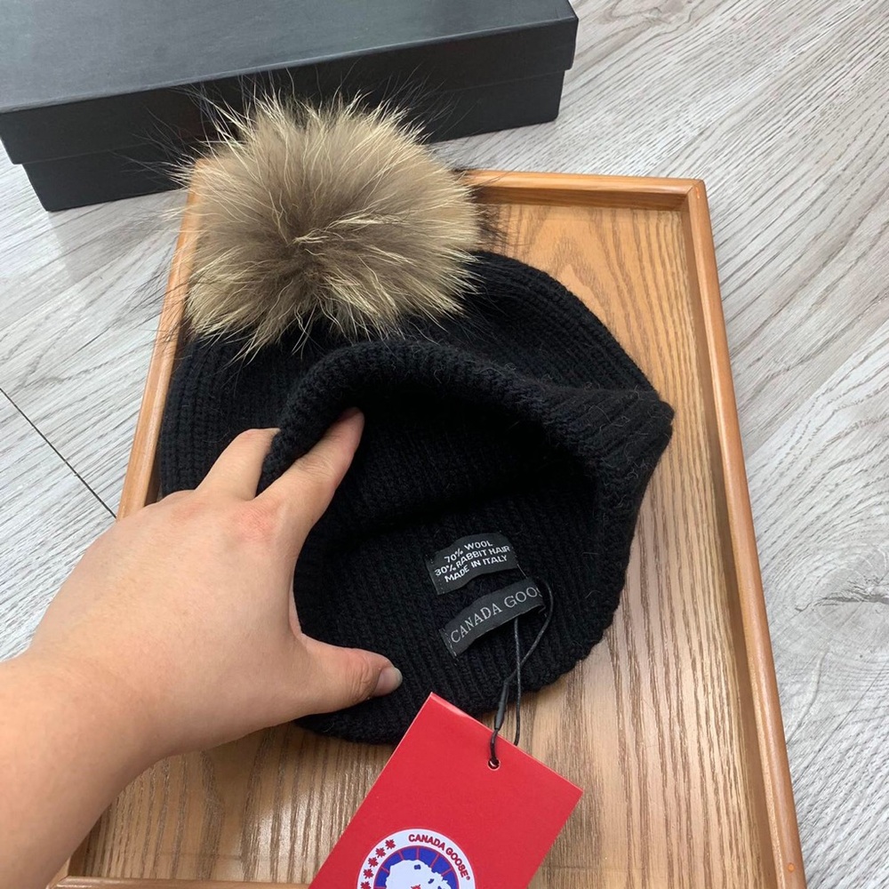 Canada Goose Black Knit Hat with Fur Pom - Picture 4 of 4
